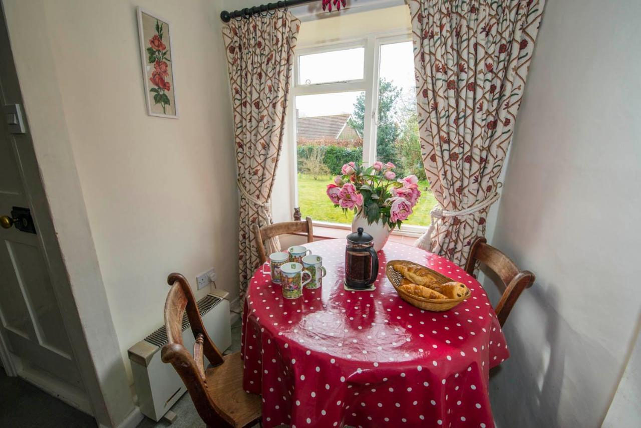 2 Bedroomed Cottage Near Quay Blakeney  Exterior photo